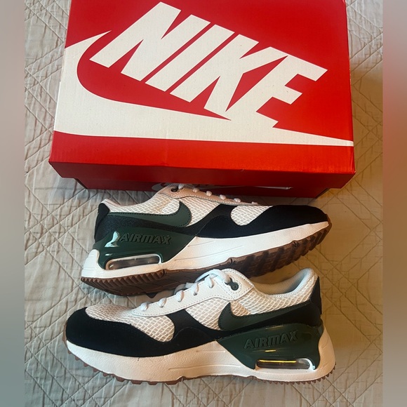 Nike Air Max SYSTM, White/Black/Barely Volt/Vintage Green, size 6Y (NIB) - Picture 3 of 11